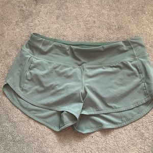 Lululemon green speed up shorts